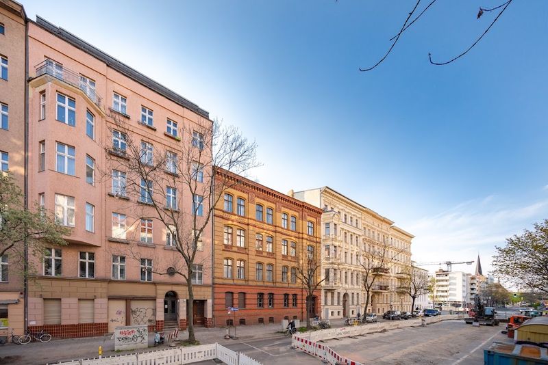 Altbauwohnung mit Potenzial nahe U-/S-Bahn Yorckstraße